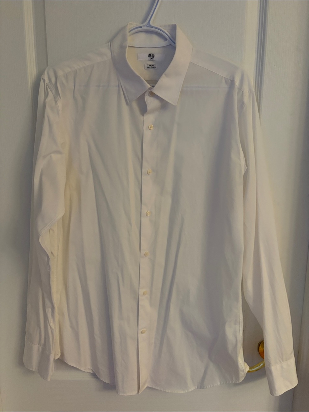 Uniqlo Men's Long-Sleeve Slim Fit White Dress Shirt